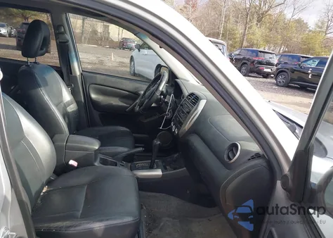 2005 Toyota Rav4 z USA, uszkodzony, nr VIN JTEHD20V856042348